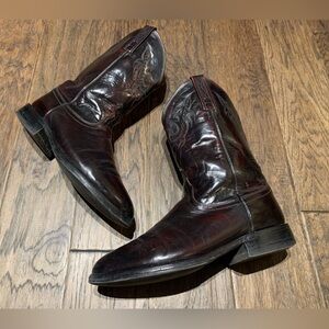 Nocona leather cowboy boots size 9